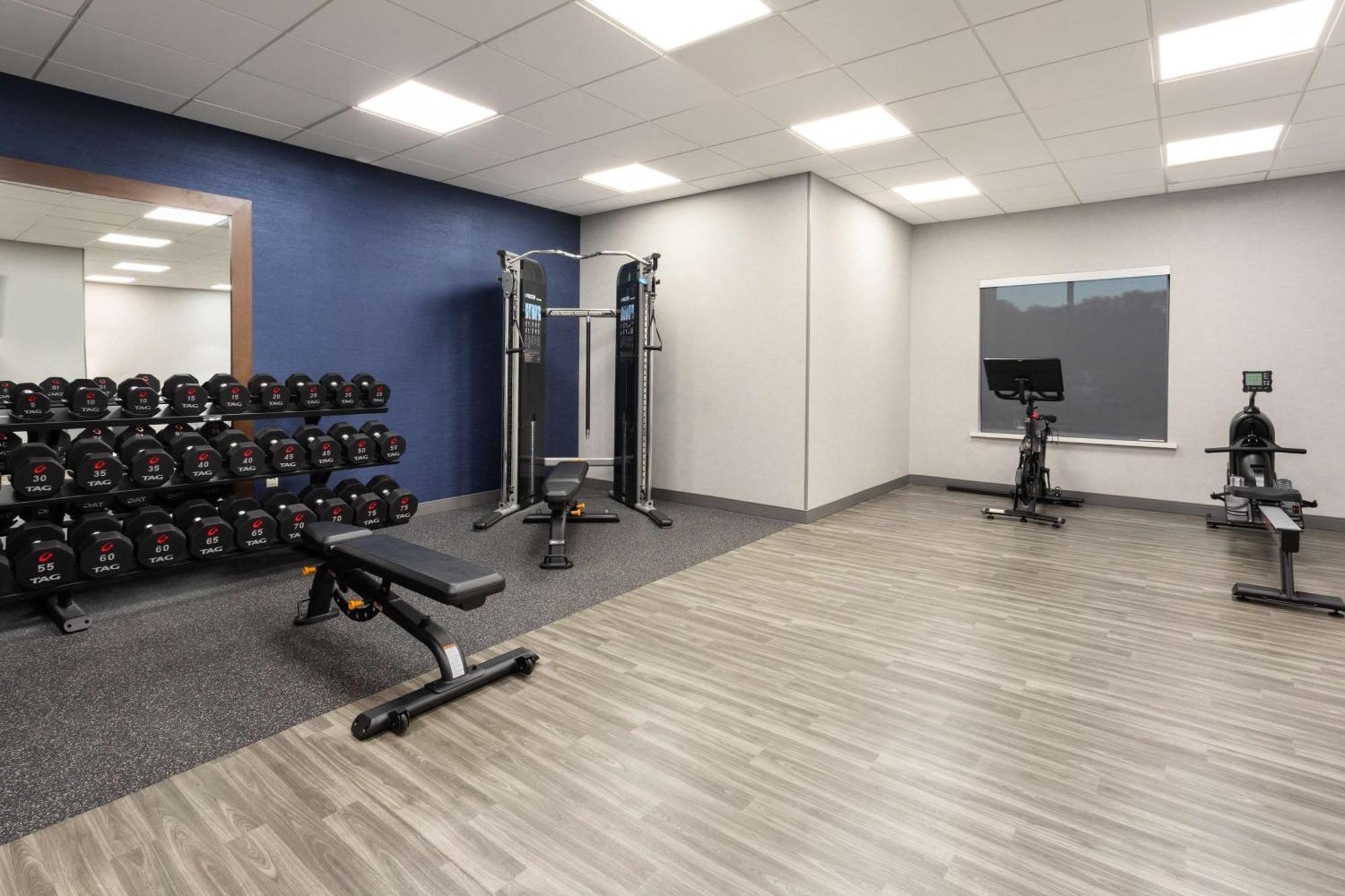 Hampton Inn By Hilton Nashville Airport Century Place Εξωτερικό φωτογραφία