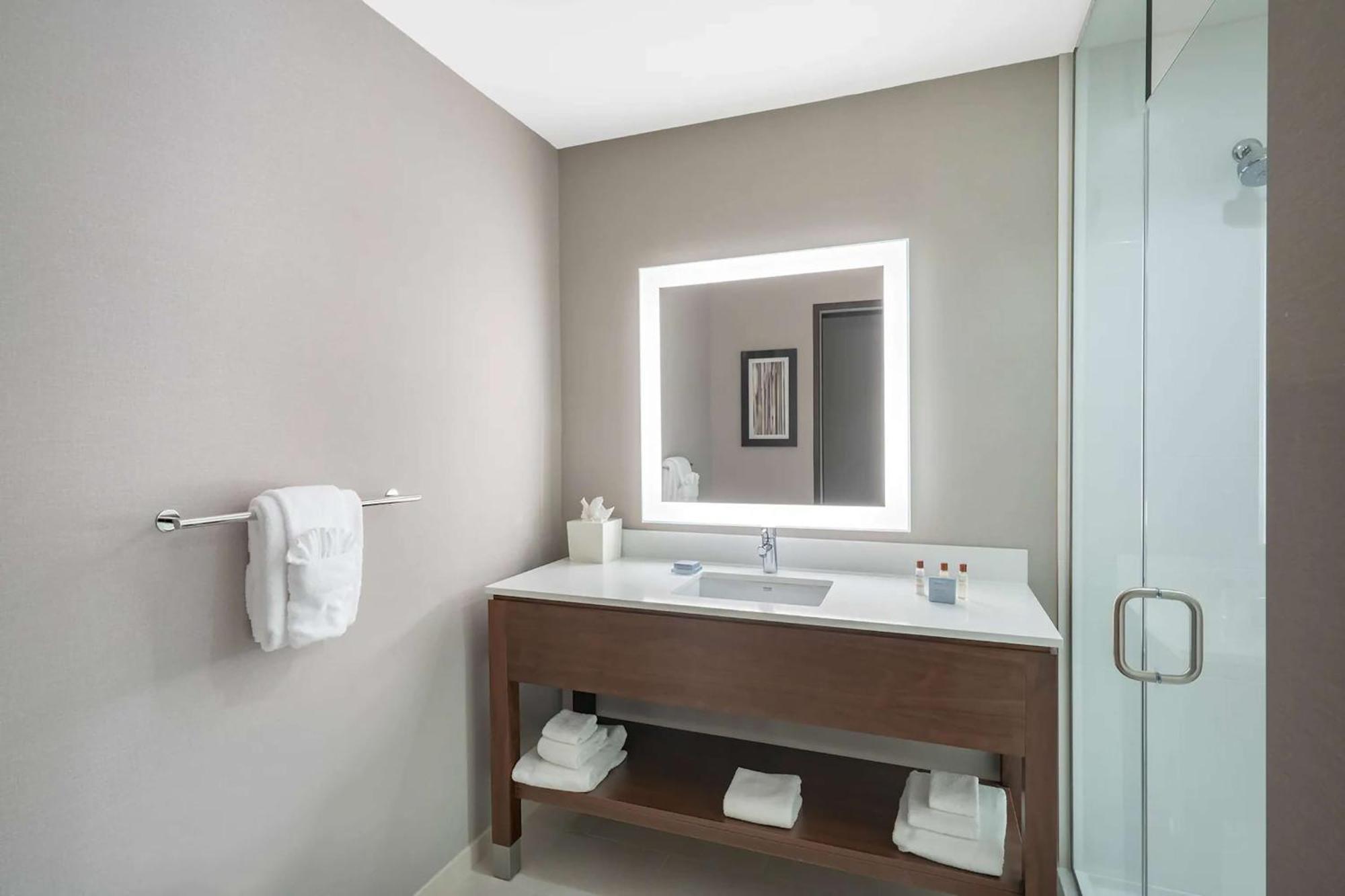 Hampton Inn By Hilton Nashville Airport Century Place Εξωτερικό φωτογραφία